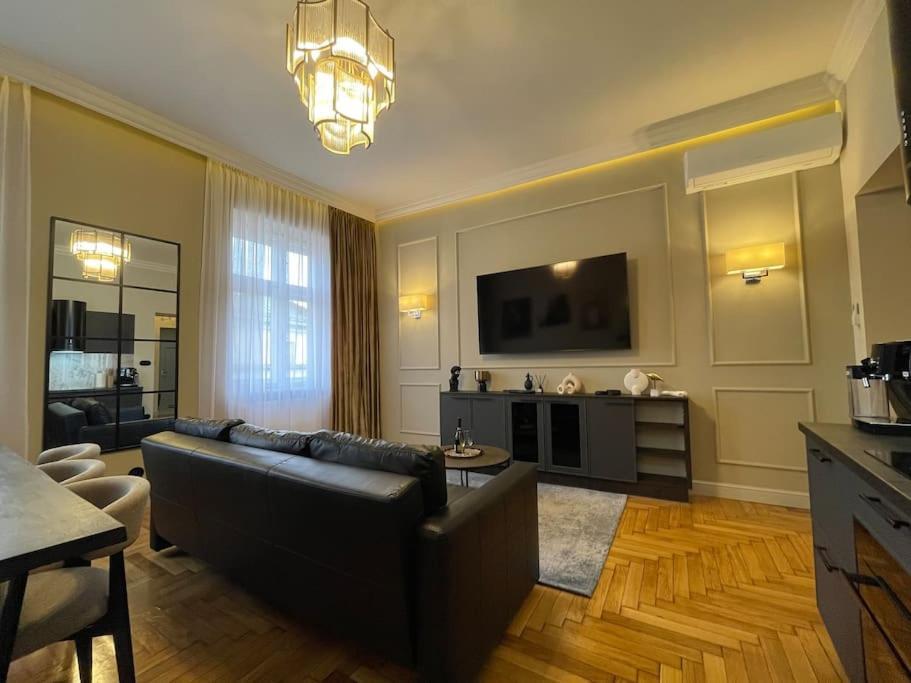 Crown Pearl - Wonderful Apartment, 110Scm, 4 Rooms Krasków Eksteriør bilde