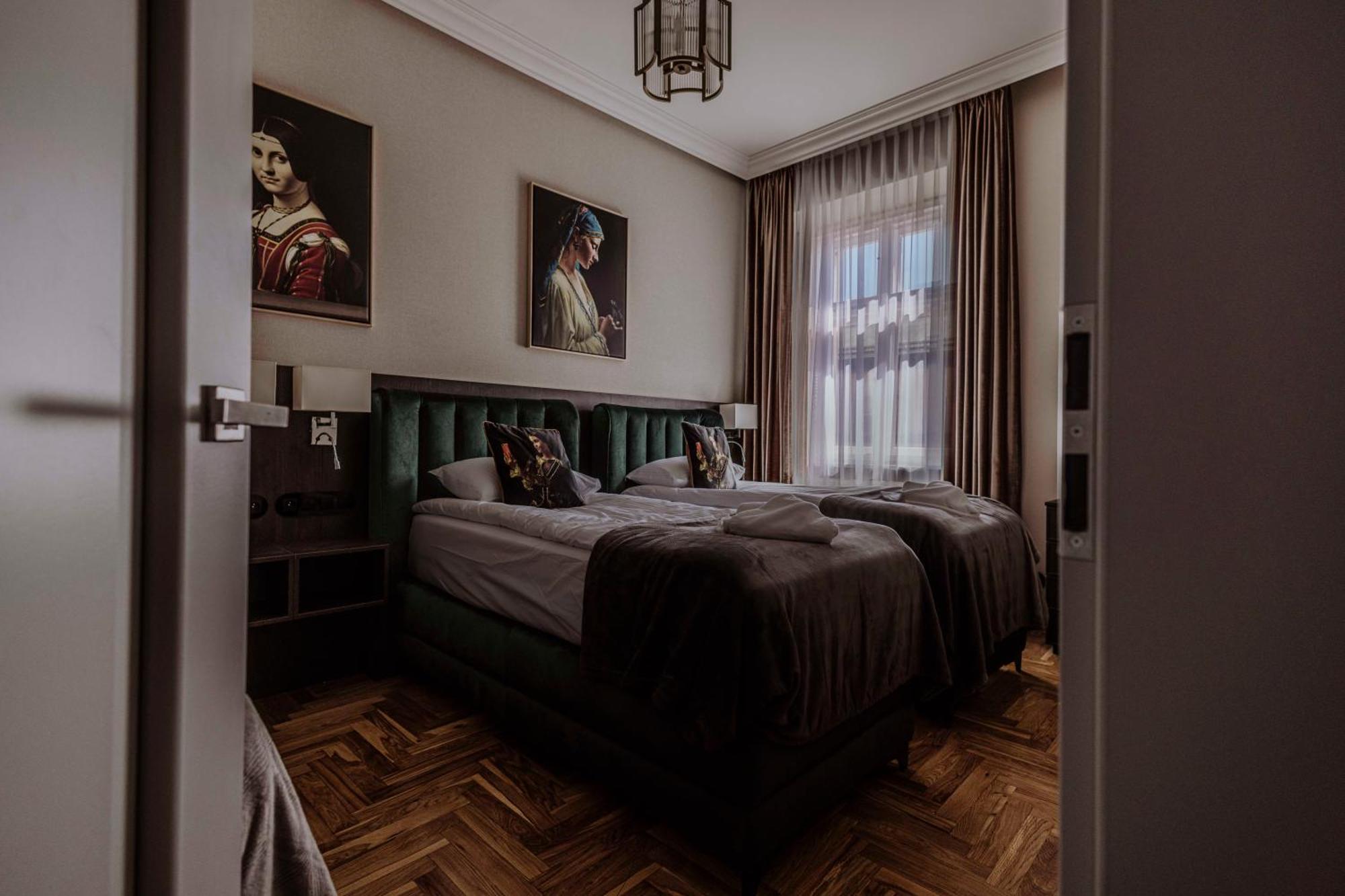 Crown Pearl - Wonderful Apartment, 110Scm, 4 Rooms Krasków Eksteriør bilde