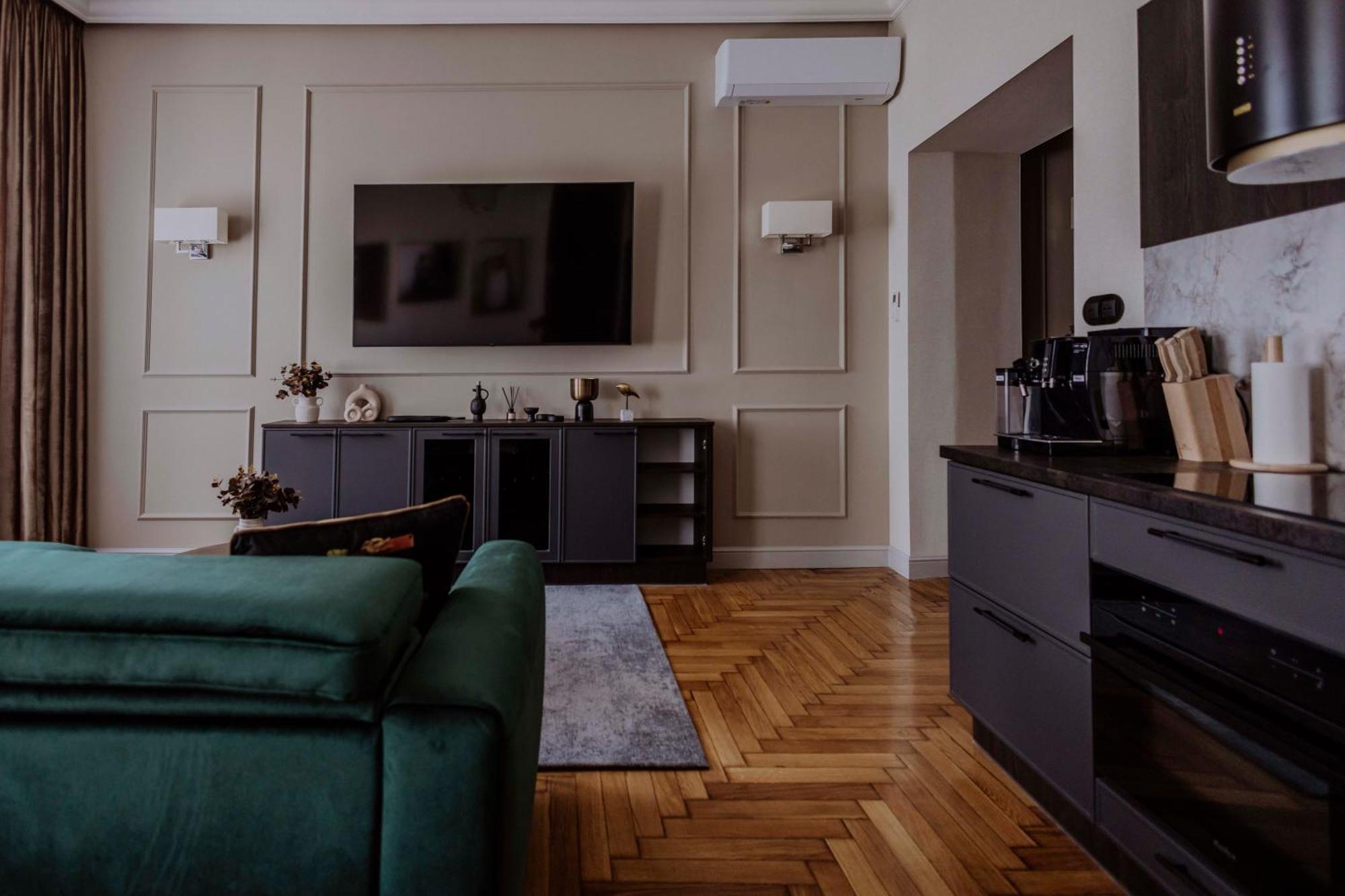 Crown Pearl - Wonderful Apartment, 110Scm, 4 Rooms Krasków Eksteriør bilde